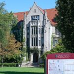 Two found shot to death inside car on University of Chicago campus: report
